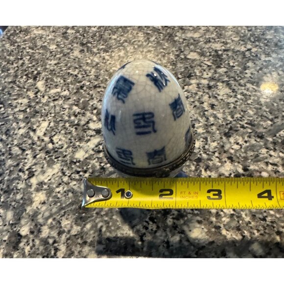 Vintage Blue & White Porcelain Egg Trinket Box With Hinged Lid & Metal Trim - Picture 2 of 9
